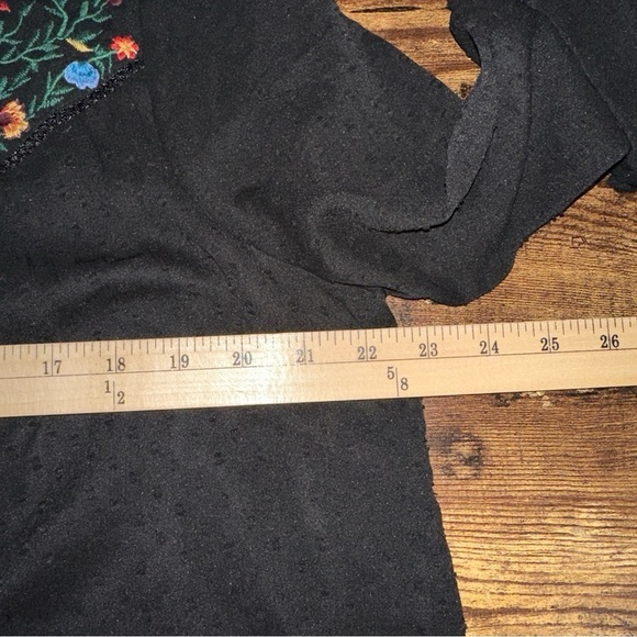 Torrid Floral Embroidered Boho Chiffon Whimsigoth Swiss Dot Size 00 Keyhole - Picture 12 of 13